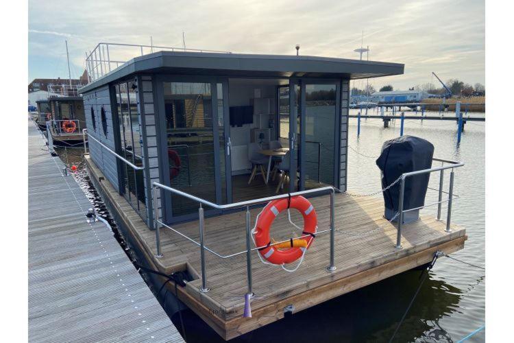 Hausboot Fjord Vela Mit Biosauna In Барт Екстериор снимка